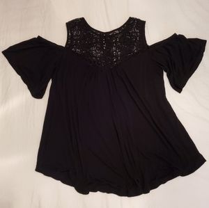 Cold Shoulder Top w/ Lace Detail